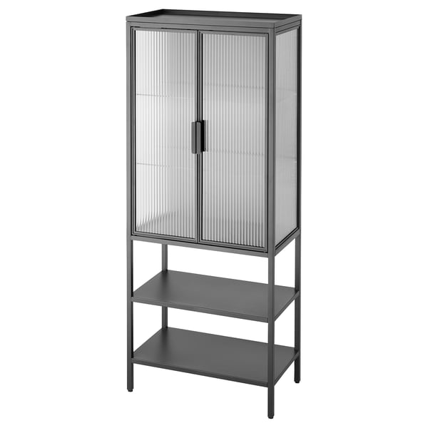 MOSSJÖN schwarzer Schrank mit Schilfglastüren, offenen Regalen, Aluminiumrahmen, rechteckiger Form, modernes Design.