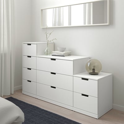 Weiße NORDLI Truhe mit Spiegel, moderne Schlafzimmerdekoration