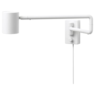 Moderne verstellbare weiße Wandleuchte, NYMÅNE, für gerichtetes Licht. Zylindrischer Schirm mit gewichtetem Arm, verstellbar für eine präzise Beleuchtung.