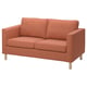 Option: Dieses Bild ist ein PÄRUP Zweisitzer-Sofa in Rostorange mit Holzbeinen, einem schlanken Design und weichen Kissen für mehr Komfort.