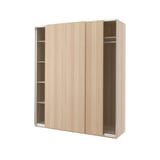 Ein beiger PAX-Kleiderschrank mit Schiebetüren aus Holz und Metall. Es hat einen offenen Bereich, der die Regale freigibt.