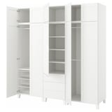 Weißer modularer Aufbewahrungsraum PLATSA mit mehreren Fächern, Regalen und Schubladen.