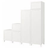 Weiße PLATSA-Aufbewahrungseinheiten: 2 Schränke, 1 Kleiderschrank, klares Design.