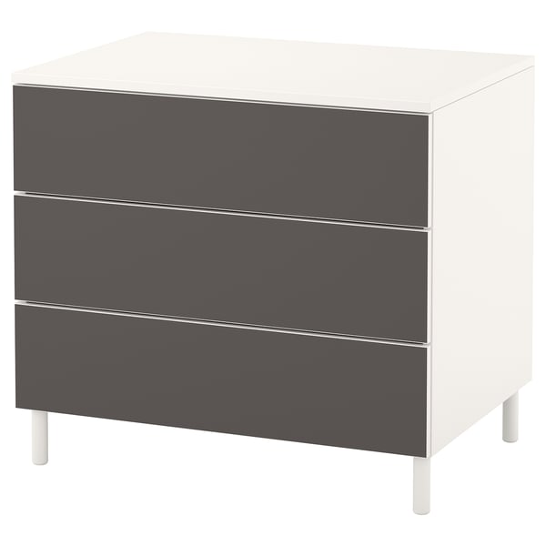 Ein weiß-grauer PLATSA-Aufbewahrungsschrank mit drei Schubladen. Das Gerät steht auf vier weißen Beinen und hat ein modernes, schlankes Design.