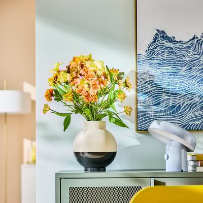 SMYCKA Kunstblumenstrauß, drinnen/draußen/orange, 60 cm