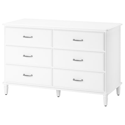 Weiße TYSSEDAL Kommode mit 6 Schubladen und silbernen Griffen, schlankes skandinavisches Design.