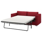 Ein rotes VIMLE-Schlafsofa mit weißer Matratze, Metallrahmen und modernem Design.