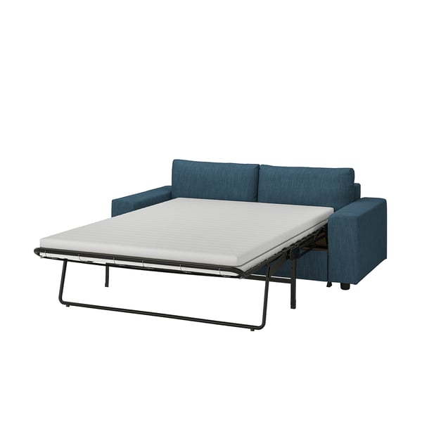 Blaues Schlafsofa, teilweise ausziehbar, auf schwarzem Metallrahmen, klares Design.