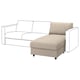 Zeigt ein beiges VIMLE-Sofa mit einer Aufbewahrungschaiselongue. Sein modernes Design ist ein abnehmbarer, maschinenwaschbarer Stoffbezug.