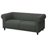 Grünes Sofa VISKAFORS, klassisches Design, tiefer Sitz, abgerundete Armlehnen, robuste Holzbeine.