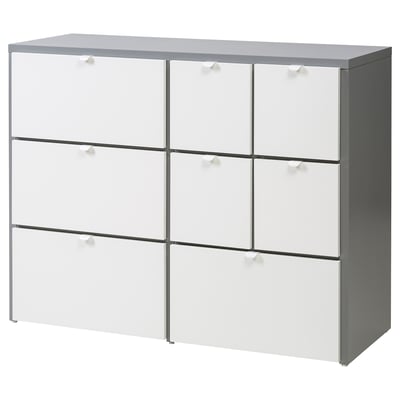 Eine moderne VISTHUS Kommode, weiß mit grauer Platte, mit 6 Schubladen.