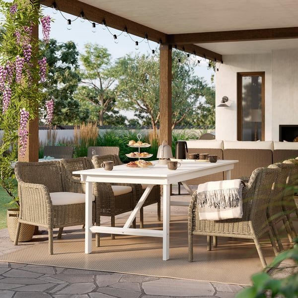 BONDHOLMEN / ULVEVÄR Table+6 chairs w armrests, outdoor, white/beige plastic rattan brown/Frösön/Duvholmen beige, 235x90 cm