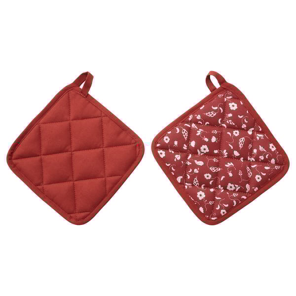 Fade-resistant red potholders featuring diamond pattern & floral designs, crafted from recycled polyester and cotton.