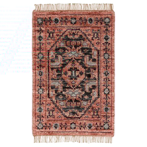 ISGRÄS rug, red, woven wool, rectangular, ornate floral pattern, fringed edges.