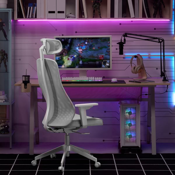 Modern gaming setup with white LÅNESPELARE chair, neon lights, and multiple screens.