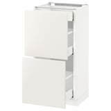 White METOD kitchen cabinet with veddinge smooth, clean fronts.