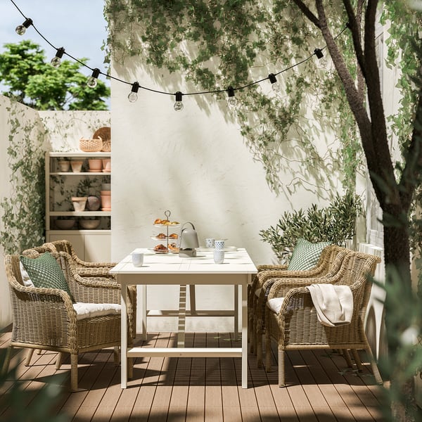 BONDHOLMEN / ULVEVÄR Table+6 chairs w armrests, outdoor, white/beige plastic rattan brown/Kuddarna light grey-beige, 235x90 cm