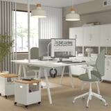 HATTEFJÄLL Office chair with armrests, Gunnared light green/white