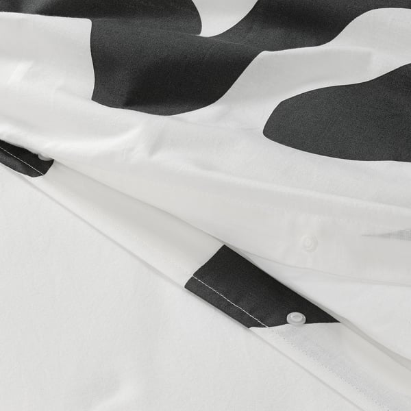 KLIPPBRÄCKA Duvet cover and 2 pillowcases, white/black, 200x200/50x80 cm