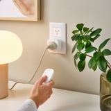 TRETAKT Plug with remote control, smart