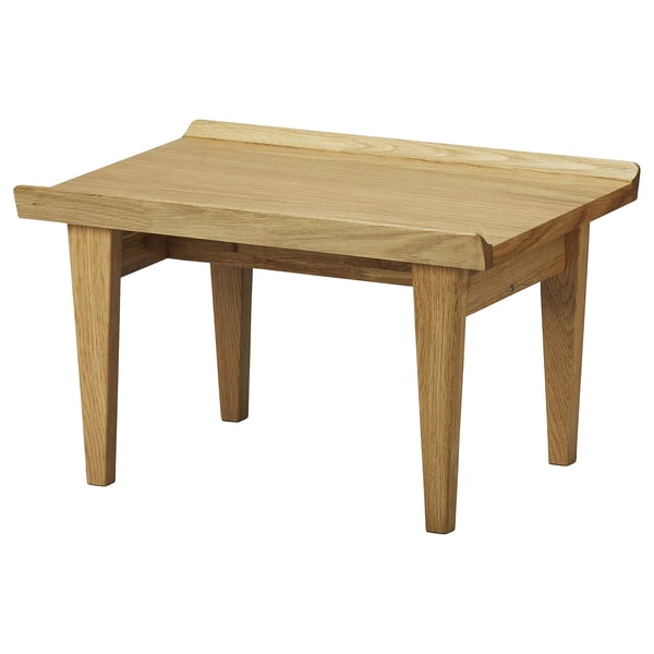 A GUTTANE light brown side table with a square top and tapered legs, made from oak wood.