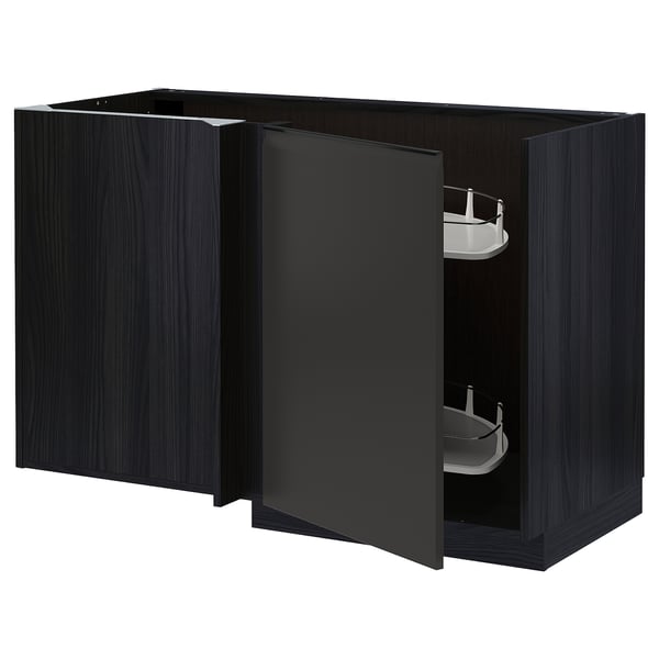 METOD black kitchen cabinet with pull-out shelf.