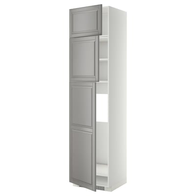 A METOD kitchen cabinet in soft grey, featuring bevelled edges and adjustable shelves.