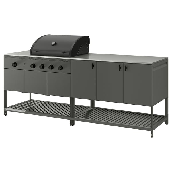 Ensemble de cuisine extérieure BÅTSKÄR design élégant en métal gris avec plusieurs brûleurs, armoires et comptoir.
