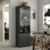 Salon moderne avec armoire, panier et ensemble de salle à manger BESTÅ.