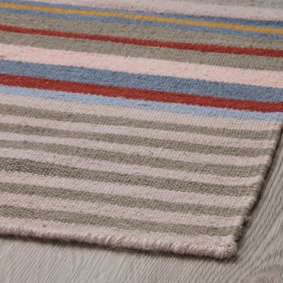 Tapis BUDDINGE, laine rayée, multicolore, rectangulaire, fait main.
