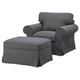 Fauteuil et repose-pieds EKTORP gris. Design classique et confortable avec accoudoirs enroulés ; repose-pieds carrés.