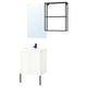 Vanité de salle de bain blanche moderne avec accents noirs et miroir. Style propre et frais avec un mélange de rangements ouverts et fermés.