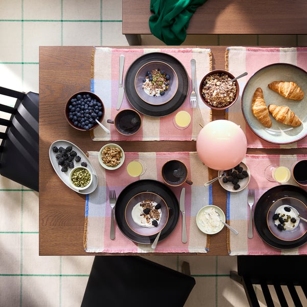 FÄRGKLAR Assiette, mauve, 26 cm