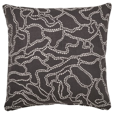 Une housse de coussin GULDFLY en anthracite avec un motif tissé en jacquard blanc, une forme rectangulaire et une matière en coton doux.