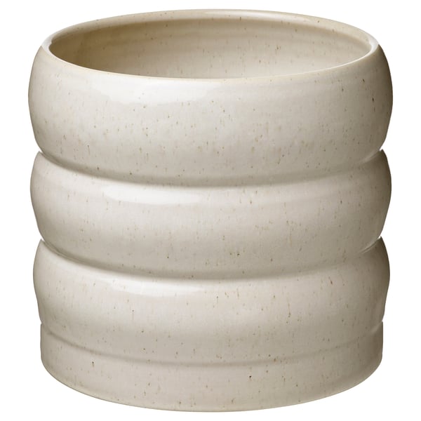 Pots de fleurs empilés