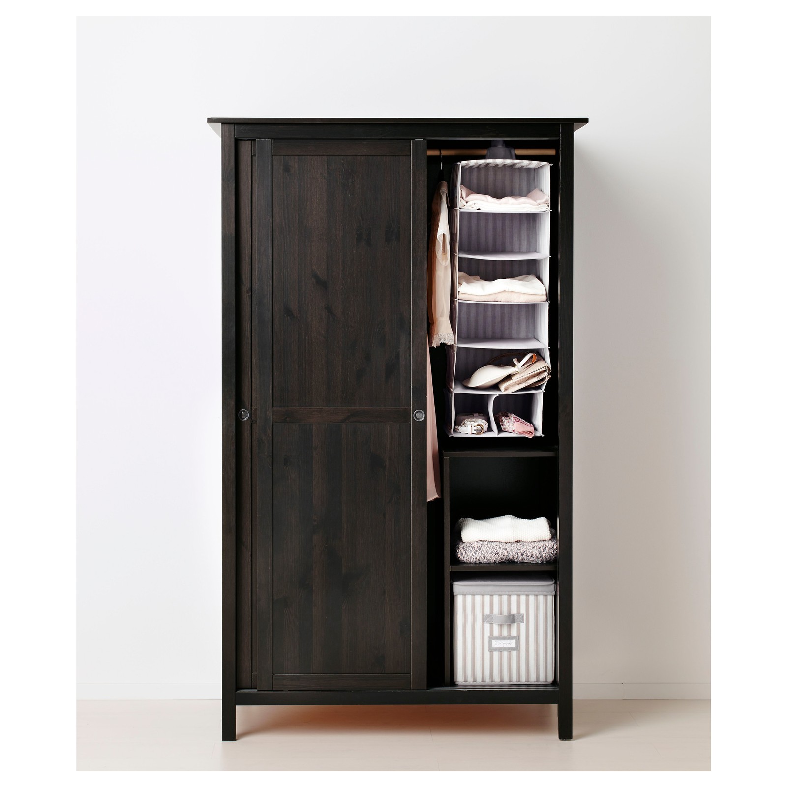 HEMNES Armoire 2 portes coulissantes, brun noir, 120x197 cm IKEA