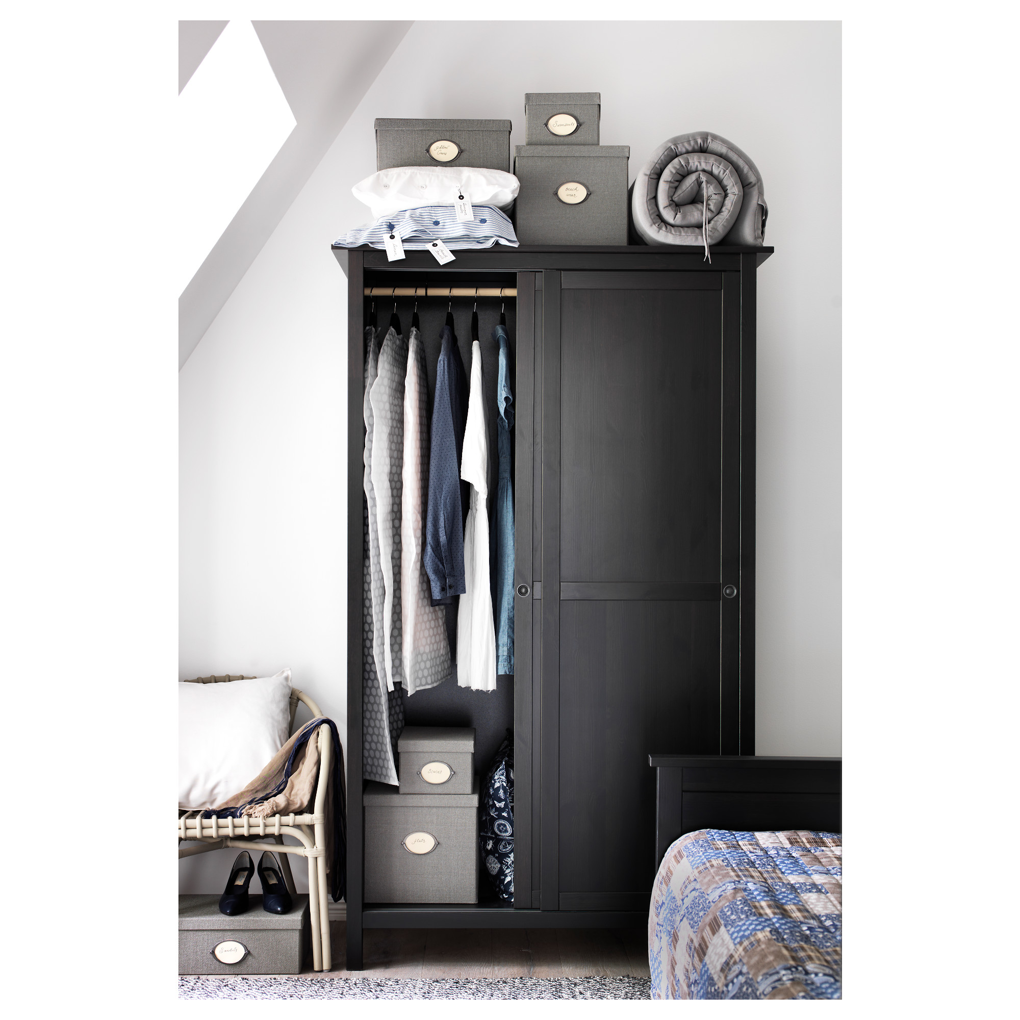 HEMNES Armoire 2 portes coulissantes, brun noir, 120x197 cm IKEA