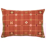 Coussin rectangulaire rouge KUSTGRAN à motif à carreaux, mélange de coton et de polyester, fermeture à glissière, tissage tactile.