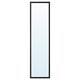 Un miroir vertical avec un cadre noir élégant. Il convient à diverses pièces et peut être accroché dans différentes orientations.