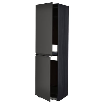 Armoire de cuisine noire moderne, finition mate élégante, design mince et haut, avec une porte ouverte révélant des étagères.
