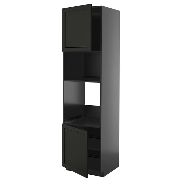 Une grande armoire de cuisine METOD gris foncé au design traditionnel, dotée de plusieurs étagères de rangement et de cloisons réglables.