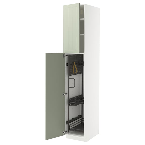 Armoire de cuisine METOD en vert avec organisateurs coulissants, cadre blanc, forme carrée.