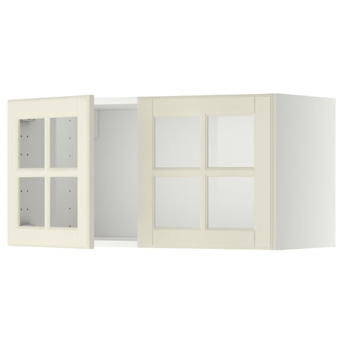 Deux armoires murales de cuisine METOD blanc cassé avec portes en verre et bords biseautés.