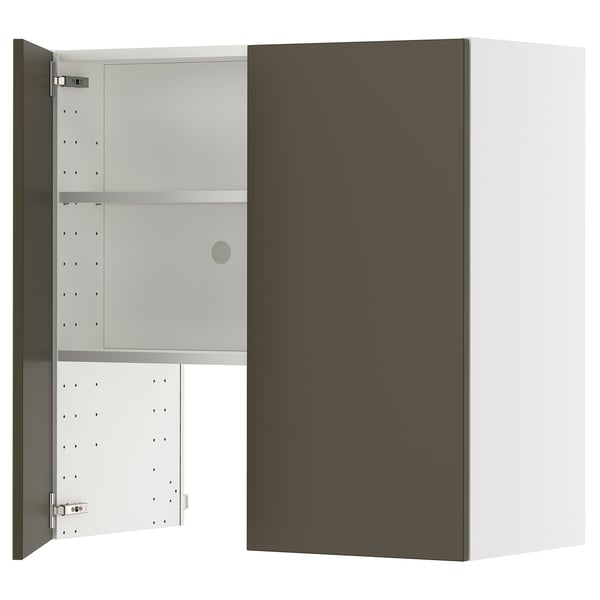 Une armoire de cuisine METOD brun foncé/beige avec une porte ouverte, révélant une étagère réglable à l’intérieur.