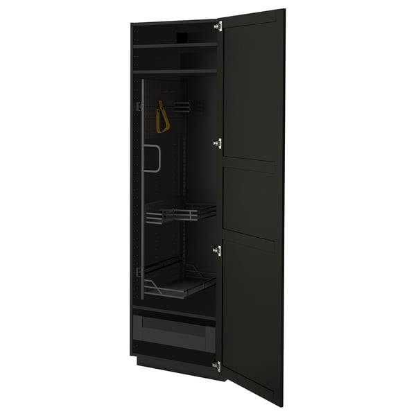 Une armoire de cuisine METOD avec du bois teinté foncé et des bords biseautés. Ses étagères réglables et son tiroir lisse offrent un rangement organisé.