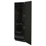 Une armoire de cuisine METOD avec du bois teinté foncé et des bords biseautés. Ses étagères réglables et son tiroir lisse offrent un rangement organisé.