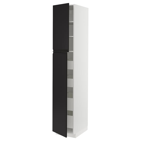 Armoire haute moderne noire et blanche avec plusieurs étagères, un design élégant et des poignées intégrées.