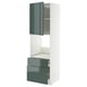Un meuble de cuisine METOD vert brillant, doté d’une armoire, d’un tiroir et d’étagères. Il a un design moderne et élégant.