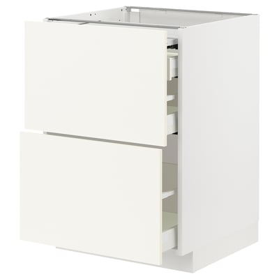 Armoire de cuisine ikea METOD blanche avec tiroirs et plan de travail coulissant.