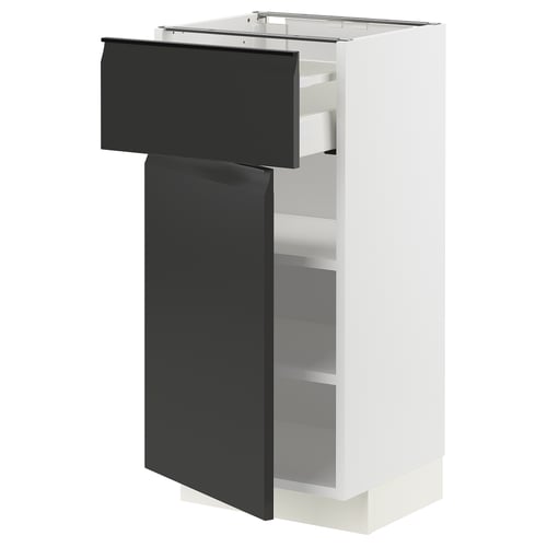 Armoire de cuisine moderne, blanc et noir, design élégant, tiroir et étagères ouverts.